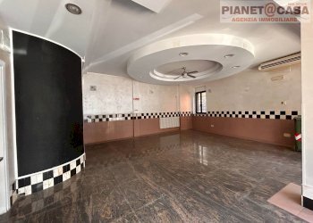 Foto 2 - Commercial Premises via alcide de gasperi, Spinetoli - photo 2