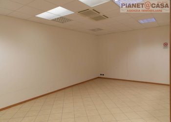 Foto 1 - Locale Commerciale Via Del Cacciatore, San Benedetto del Tronto - foto 1