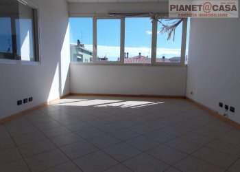 Foto 2 - Locale Commerciale Via Del Cacciatore, San Benedetto del Tronto - foto 2