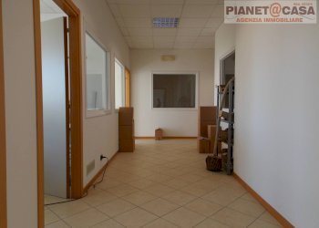 Foto 3 - Locale Commerciale Via Del Cacciatore, San Benedetto del Tronto - foto 3