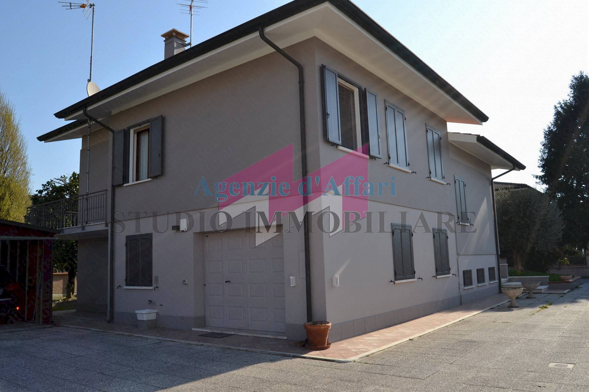 Foto 3 - Villa Via sant'Anna
 
1, Castelmassa - foto 3