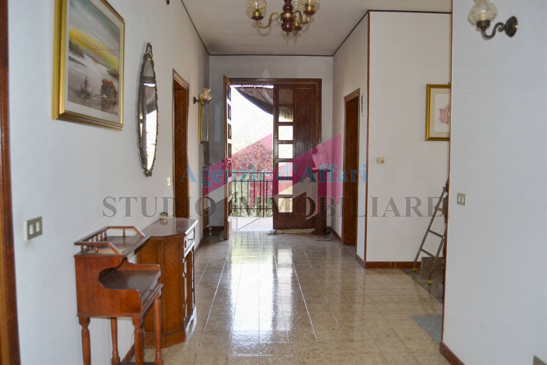 Foto 1 - Casa semi indipendente via fratelli cervi, Castelnovo Bariano - foto 1