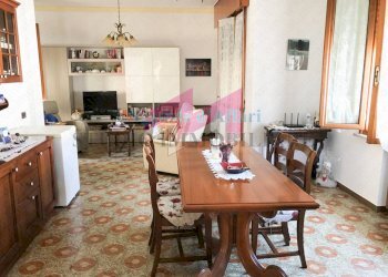 Foto 1 - Casa indipendente Via XXV aprile
 
26, Castelnovo Bariano - foto 1