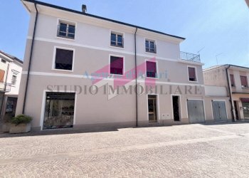 Foto 3 - Casa semi indipendente via angelo berzuini
 
3, Sermide e Felonica - foto 3