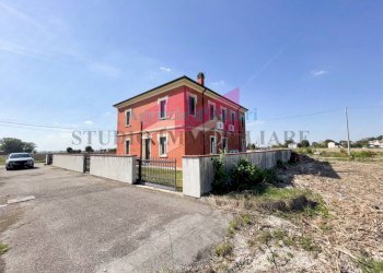 Foto 4 - Villa Via Enrico Fermi
 
568, Ceneselli - foto 4