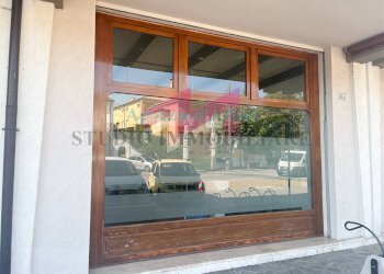 Foto 3 - Negozio Via Da Vinci, Castelmassa - foto 3