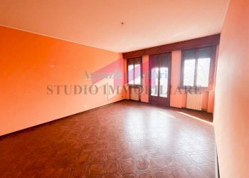 Foto 2 - Appartamento piazza della repubblica
 
28, Castelmassa - foto 2