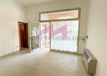 Foto 3 - Negozio Piazza Ragazzi, Castelmassa - foto 3