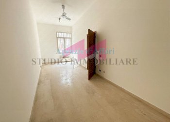 Foto 7 - Negozio Piazza Ragazzi, Castelmassa - foto 7