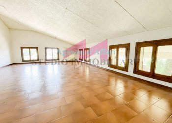 Foto 12 - Villa Via Castello
 
21, Castelnovo Bariano - foto 12