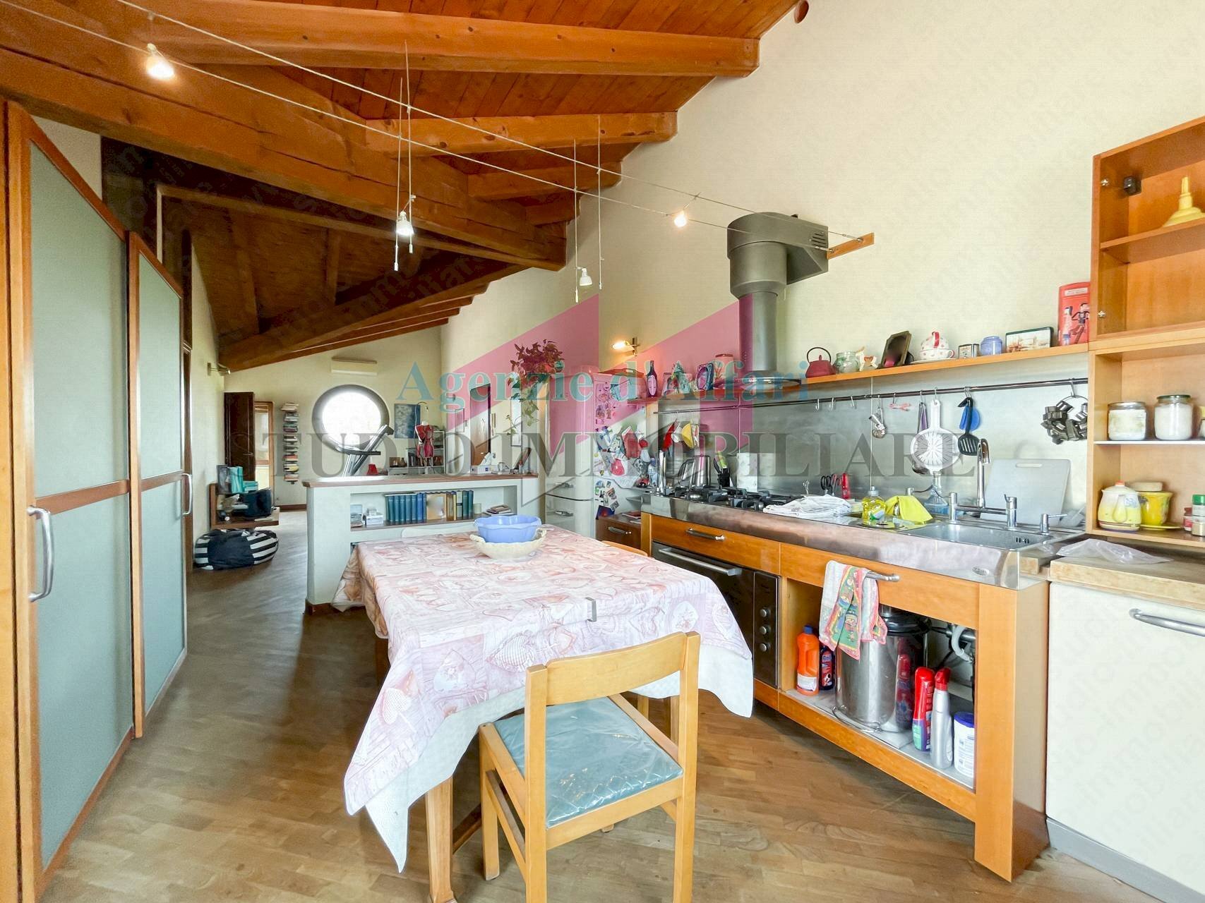 Foto 3 - Trilocale Via Italo Calvino
 
11, Ostiglia - foto 3