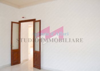 Foto 8 - Locale Commerciale Piazza Libertà
 
43, Castelmassa - foto 8