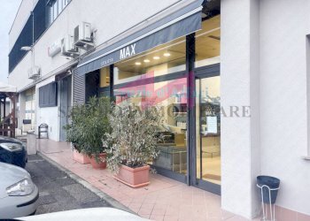 Foto 11 - Shop Via delle Province
 
16, Castelnovo Bariano - photo 11