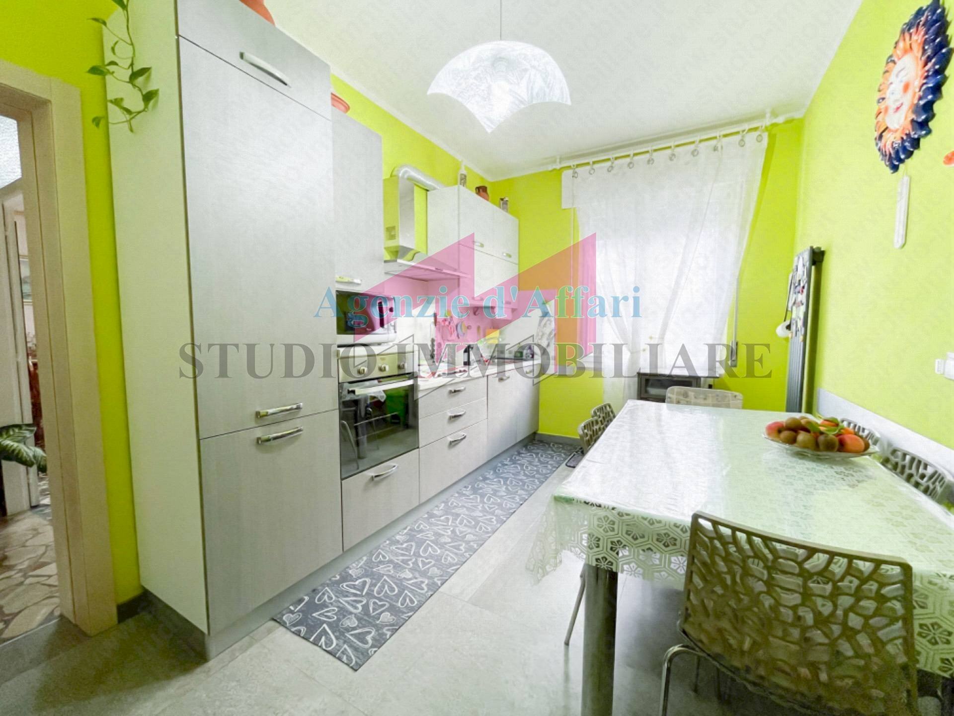 Foto 1 - Appartamento Piazza Repubblica
 
42, Castelmassa - foto 1