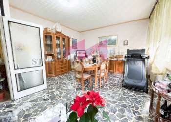 Foto 3 - Appartamento Piazza Repubblica
 
42, Castelmassa - foto 3