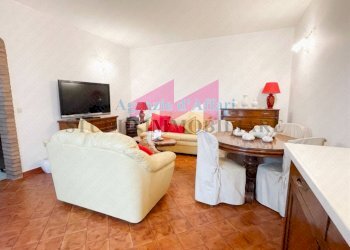 Foto 4 - Quadrilocale Piazza Municipale
 
708, Castelnovo Bariano - foto 4