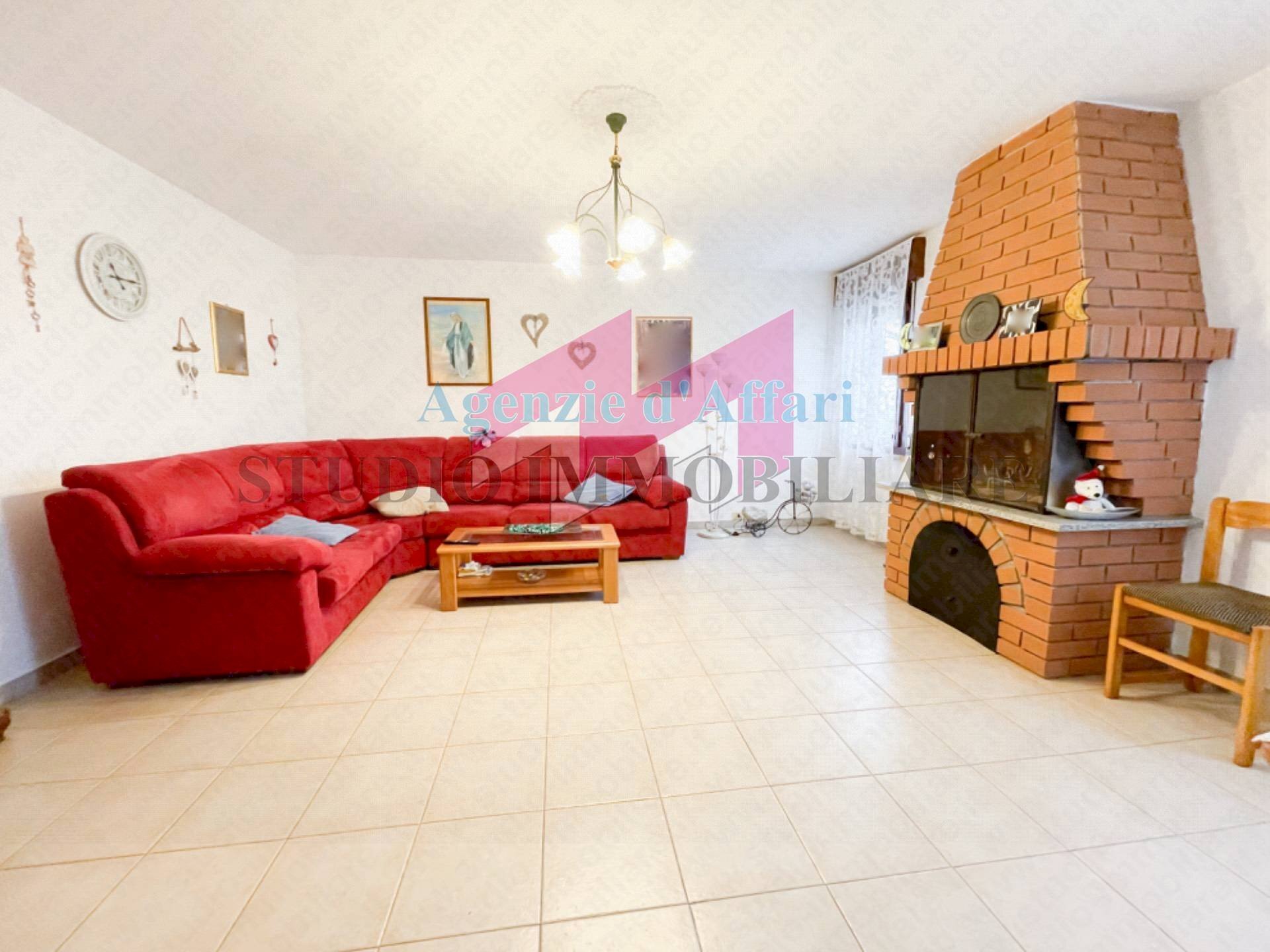 Foto 3 - Casa indipendente Via di Mezzo
 
102, Castelmassa - foto 3