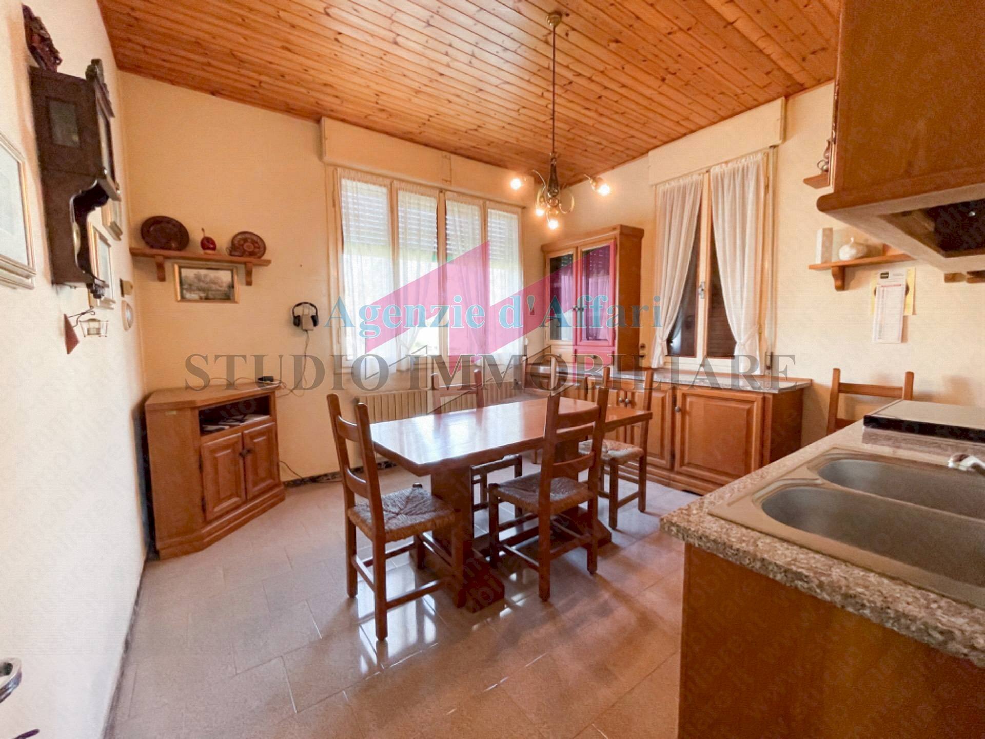 Foto 3 - Casa indipendente via leonardo da vinci
 
40, Castelmassa - foto 3