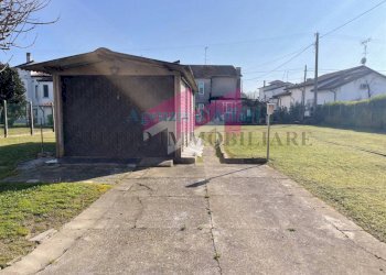 Foto 12 - Independent house via leonardo da vinci
 
40, Castelmassa - photo 12