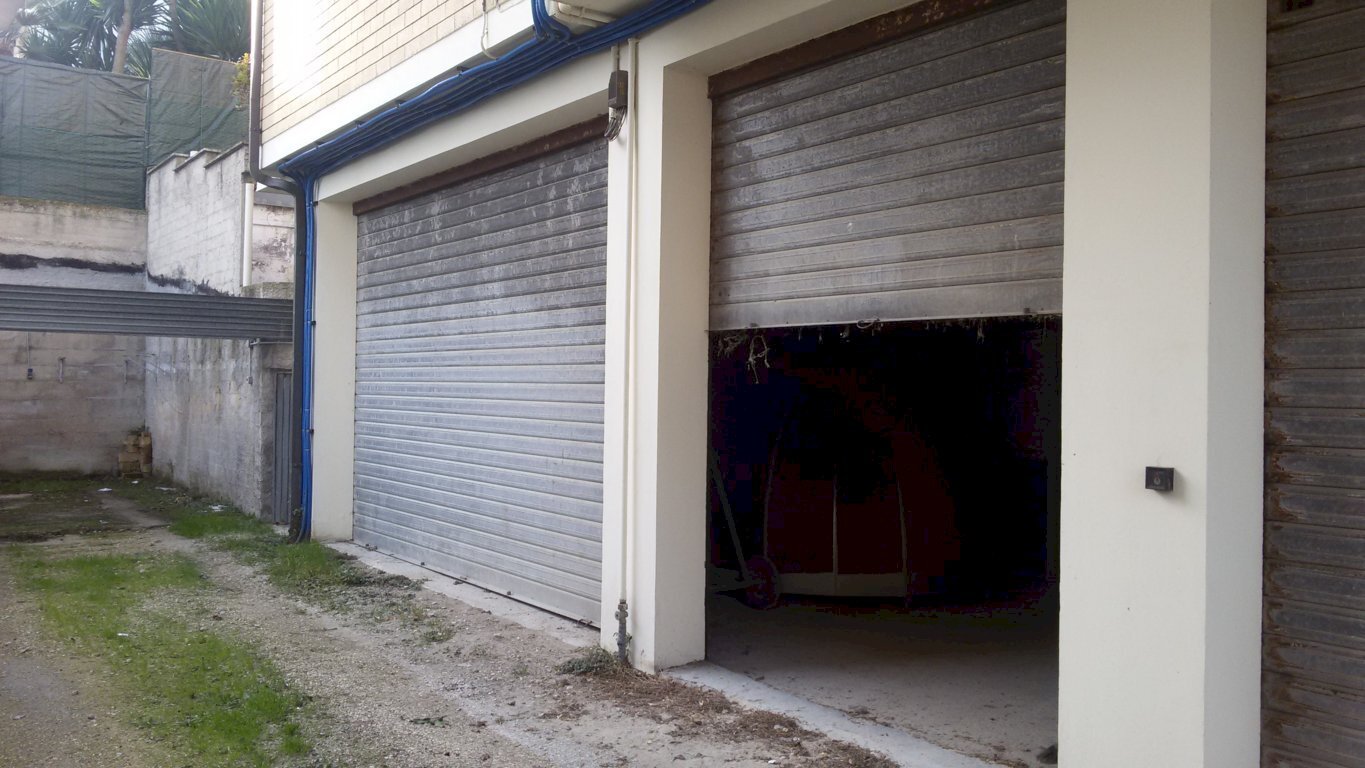 Foto 1 - Warehouse Via Sant'Agnese, San Benedetto del Tronto - photo 1