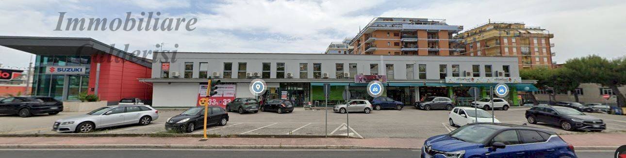 Foto 1 - Commercial Premises Via Dante Alighieri, Grottammare - photo 1