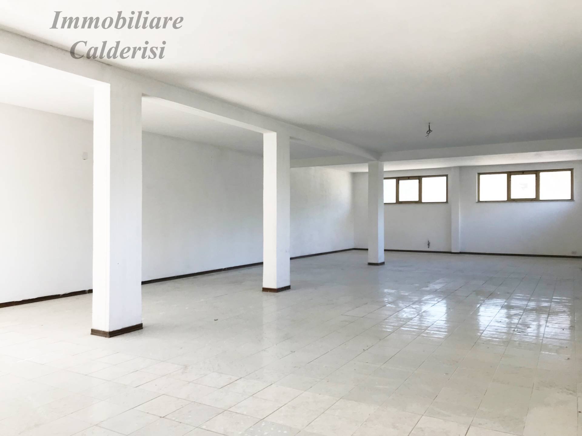 Foto 1 - Warehouse Via E. Mattei, Monsampolo del Tronto - photo 1