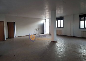 Foto 12 - Laboratorio Via Gerbone
 
22, Busto Arsizio - foto 11