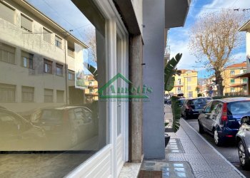 Foto 3 - Locale Commerciale via biancheri
31, Diano Marina - foto 3