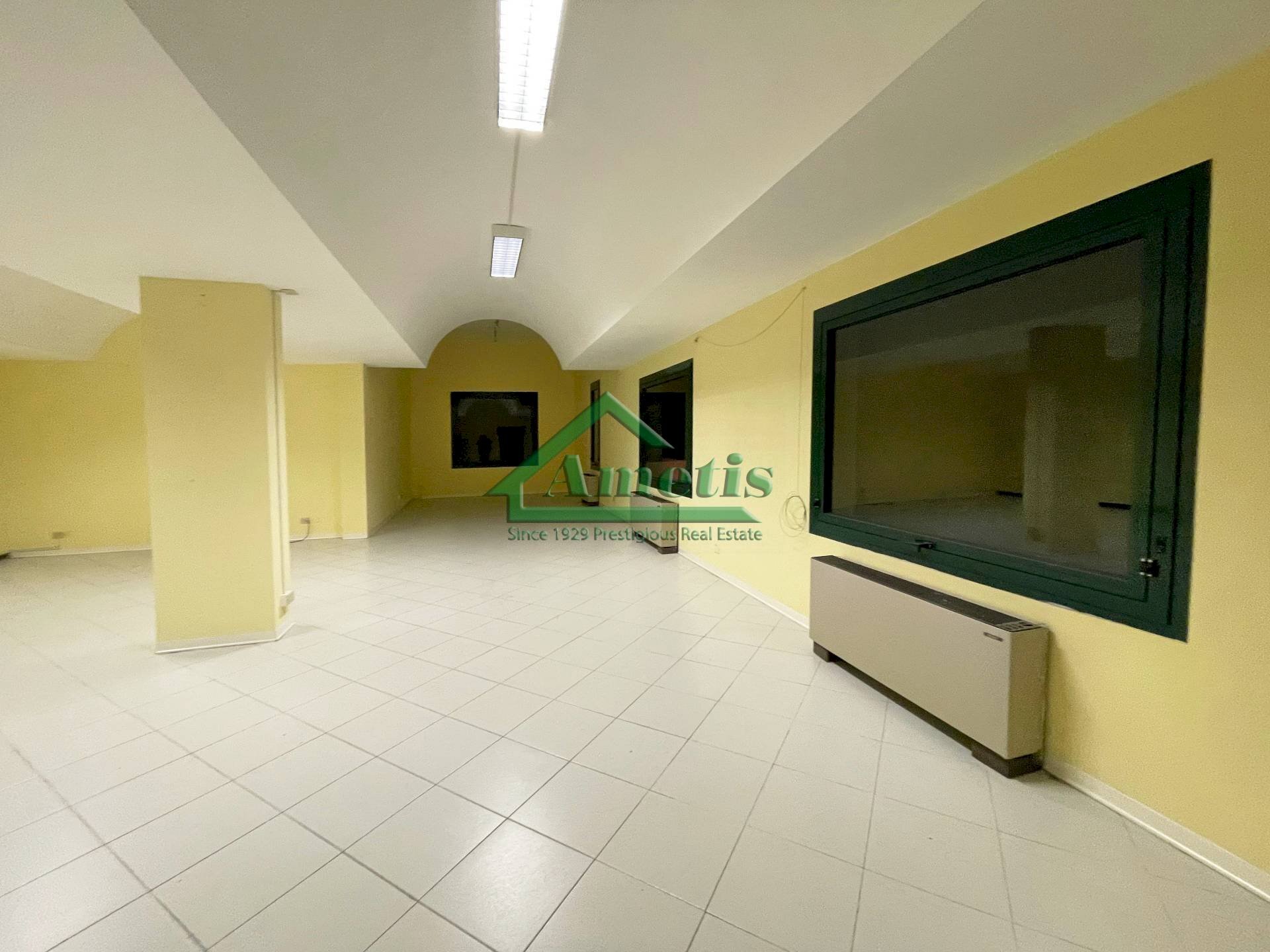 Foto 2 - Commercial Premises Oneglia Centro, Imperia - photo 2