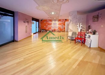 Foto 2 - Locale Commerciale Via Diano Calderina
 
1, Imperia - foto 2