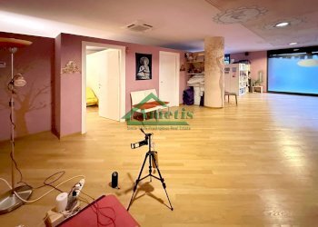 Foto 8 - Locale Commerciale Via Diano Calderina
 
1, Imperia - foto 8