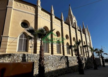 Foto 1 - Locale Commerciale Via Rambaldo, Imperia - foto 1