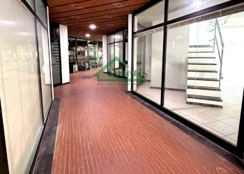 Foto 6 - Locale Commerciale Via Rambaldo, Imperia - foto 6