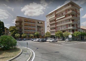 Foto 1 - Magazzino PIAZZA PLEBISCITO
 
2, Busto Arsizio - foto 1