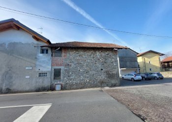 Foto 1 - Box via noce
 
1, Gattico-Veruno - foto 1