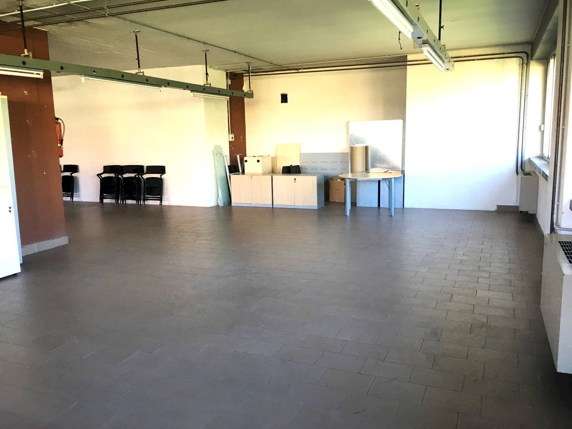 Foto 3 - Laboratorio Via Torino
 
2, Magnago - foto 3