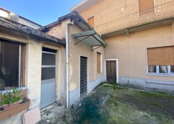 Foto 32 - Stabile - Palazzo Via Magenta
 
15, Busto Arsizio - foto 32