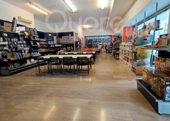 Foto 1 - Shop piazzale osoppo, Udine - photo 1