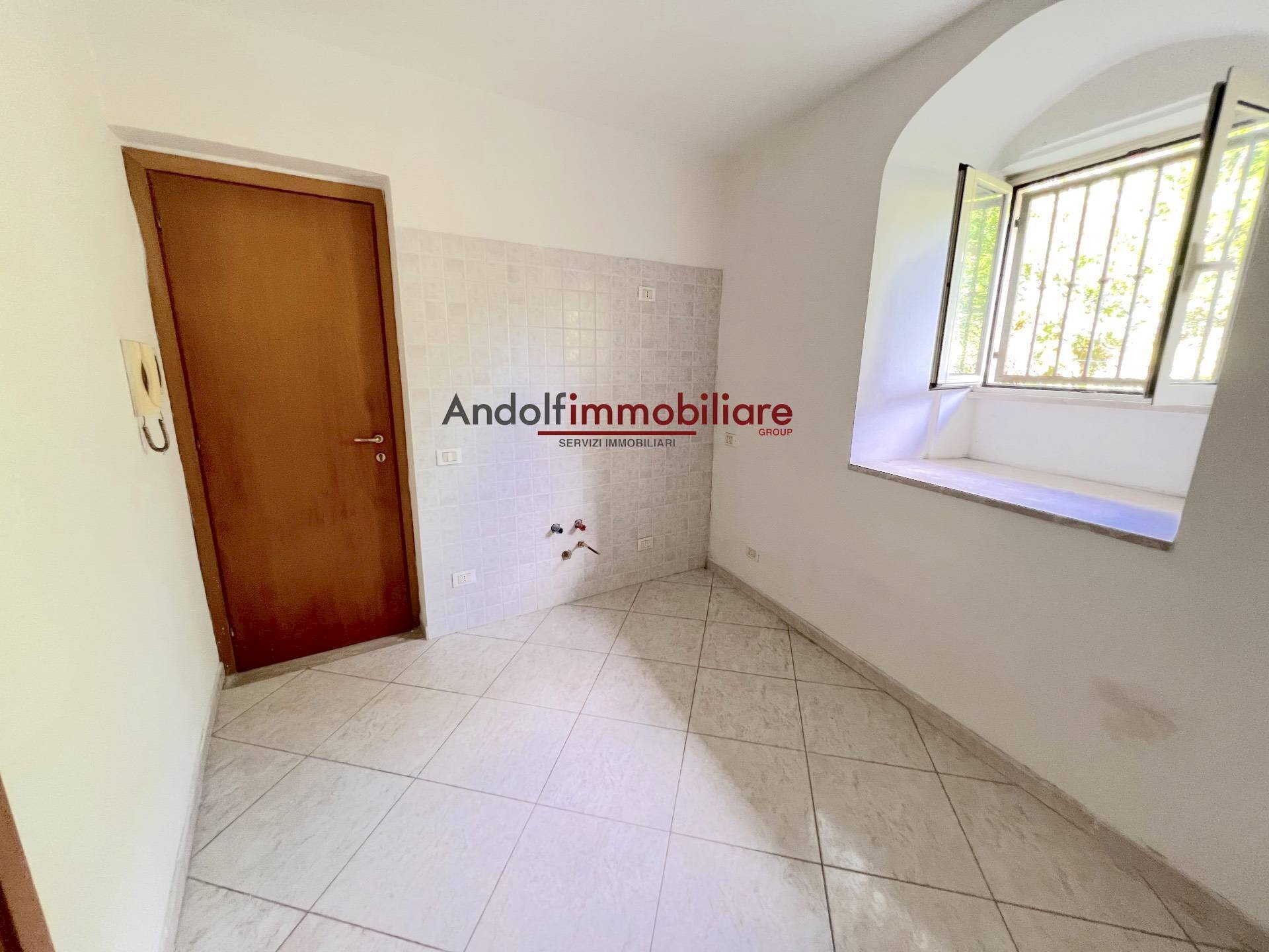 Foto 2 - Bilocale Corso Appio Claudio
 
106, Itri - foto 2