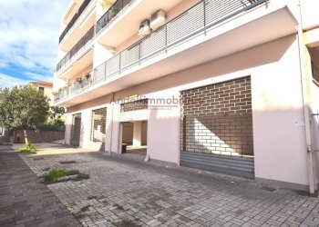 Foto 1 - Locale Commerciale Via della Provincia, Itri - foto 1