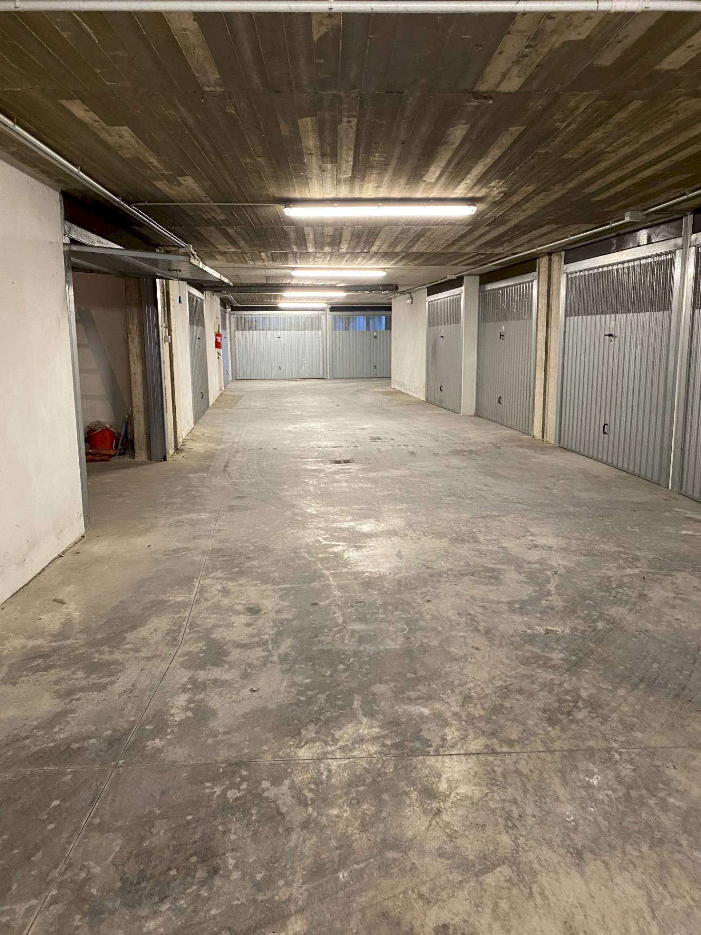 Foto 3 - Box Viale Europa
 
4, Magliano di Tenna - foto 3