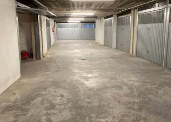 Foto 3 - Box Viale Europa
 
4, Magliano di Tenna - foto 3