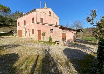 Foto 2 - Independent house via Enrico Fermi
 
15, Falerone - photo 2