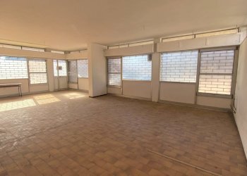 Foto 2 - Attività Commerciale via Leonardo da Vinci, Montegiorgio - foto 2