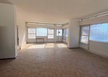 Foto 3 - Attività Commerciale via Leonardo da Vinci, Montegiorgio - foto 3