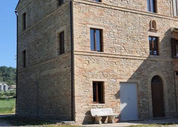 Foto 1 - Casa semi indipendente via Volpi, Falerone - foto 1