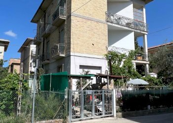 Foto 11 - Quadrilocale Maria Montessori
 
4, Falerone - foto 11