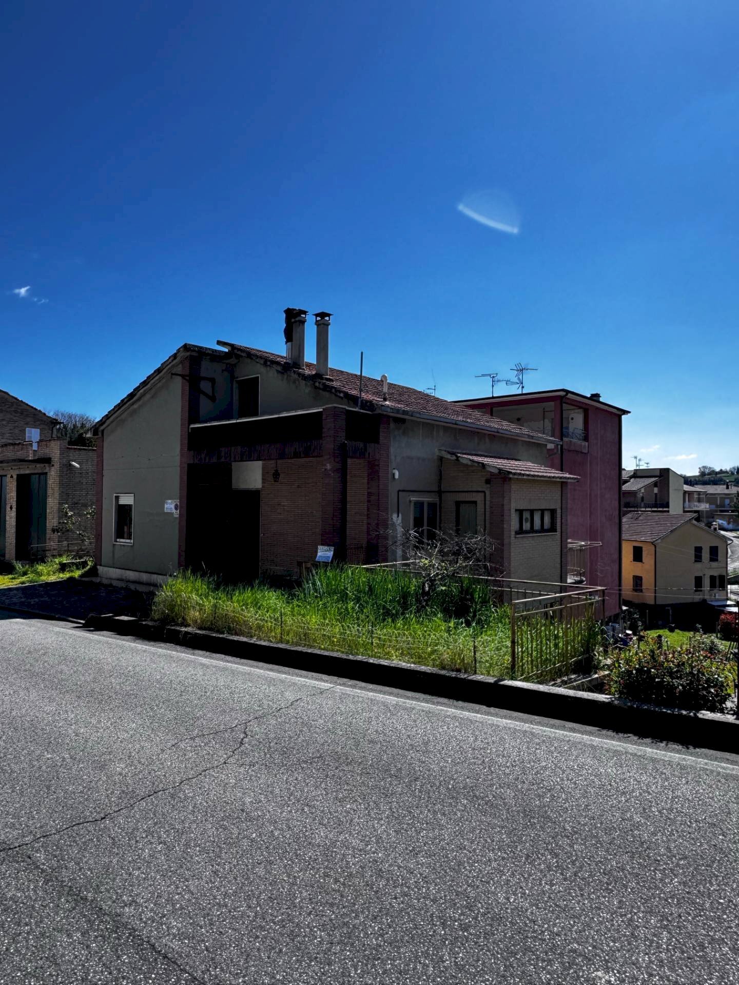 Foto 2 - Casa indipendente VIALE PORTA MARINA
 
26, Montottone - foto 2