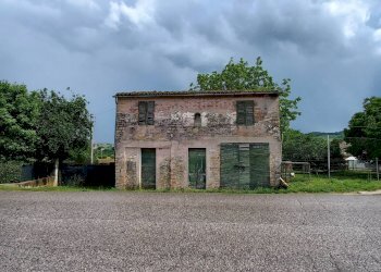 Foto 1 - Independent house via Volpi 21, Falerone - photo 1