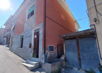 Foto 1 - Casa indipendente Berarde
 
21, Massa Fermana - foto 1